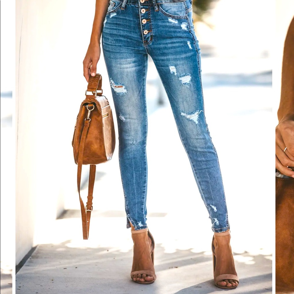 Vici ULTIMATE HIGH RISE SPLIT ANKLE DISTRESSED SKINNY